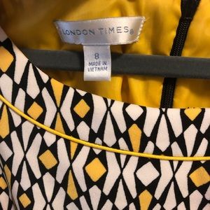 Yellow Dress with belt and pockets - Size 8